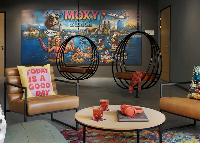 Moxy 3*