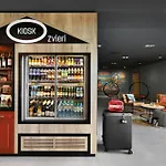 Moxy