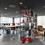 Moxy 3* ציריך