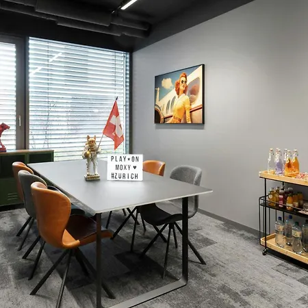 Hotell Moxy Zürich