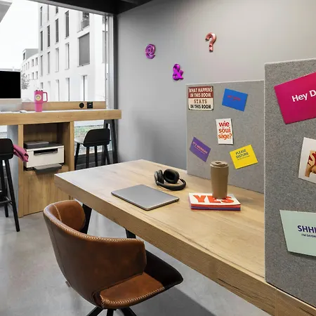 Moxy Otel