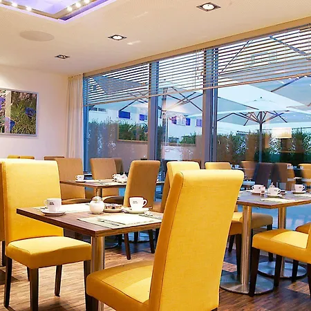 Moxy Hotel