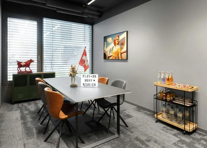 Hotell Moxy Zürich