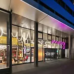 Moxy Hotel 3*