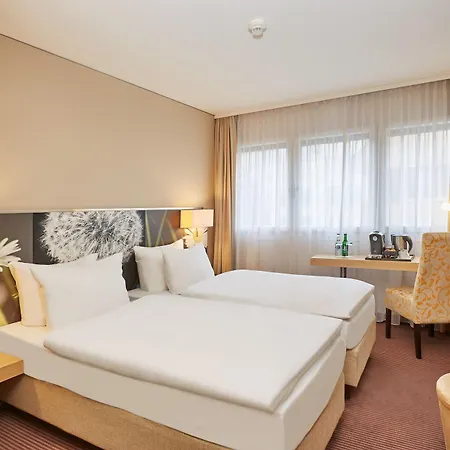 Hotel H+ 4*