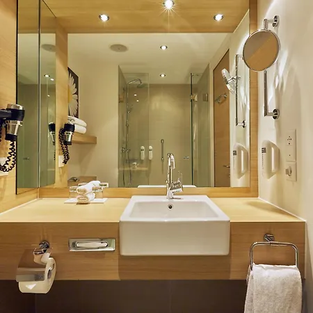 H+ Hotel 4*