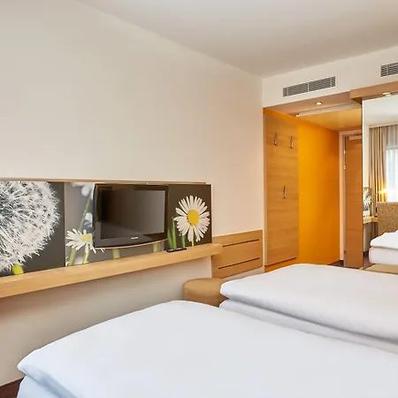 H+ Hotel