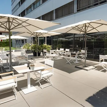 Hotel H+ 4*
